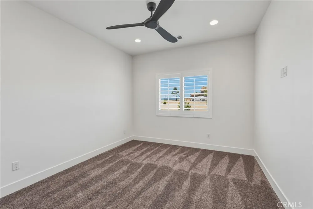 12026 Belmont Road Oak Hills, CA 92344