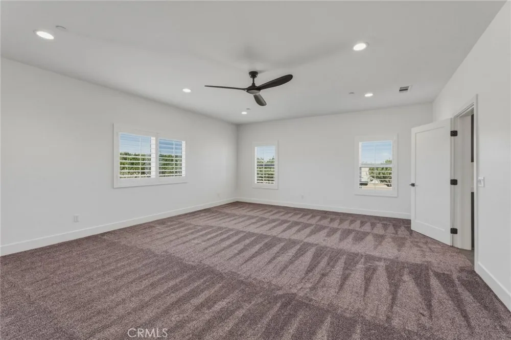 12026 Belmont Road Oak Hills, CA 92344