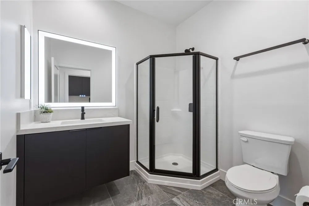12026 Belmont Road Oak Hills, CA 92344