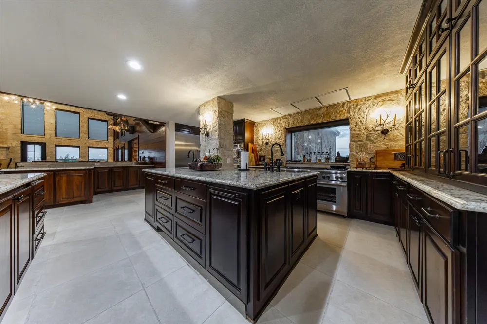 890 FM 573 Mullin, TX 76864