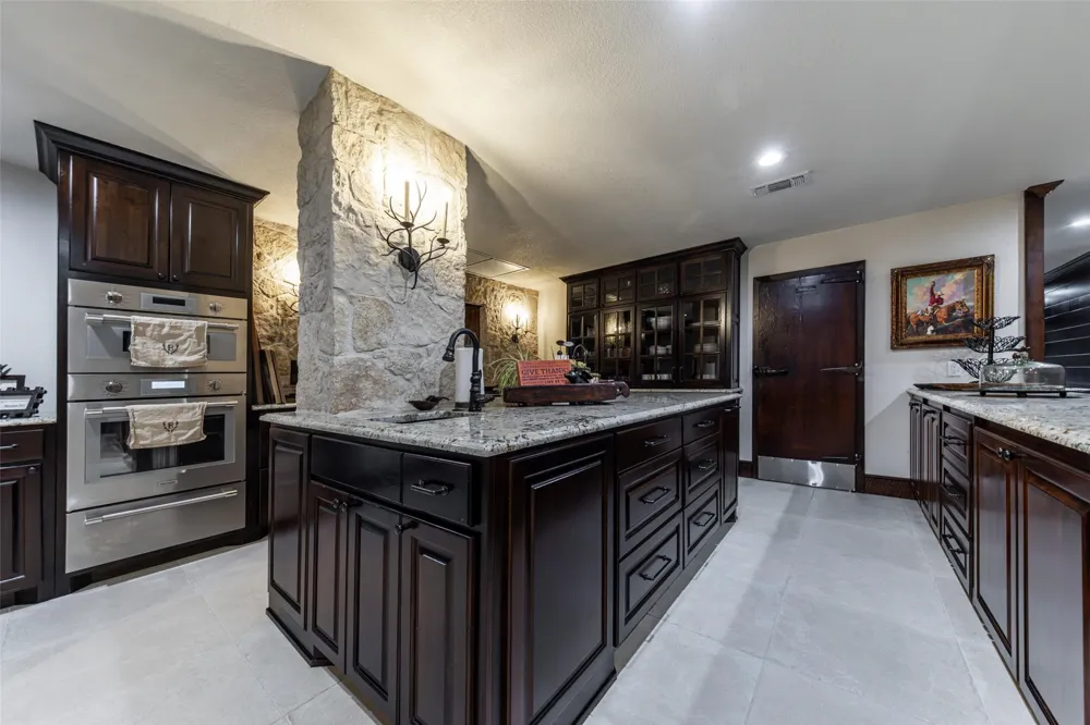 890 FM 573 Mullin, TX 76864