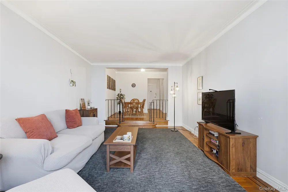 210 Martine Avenue #5L White Plains, NY 10601