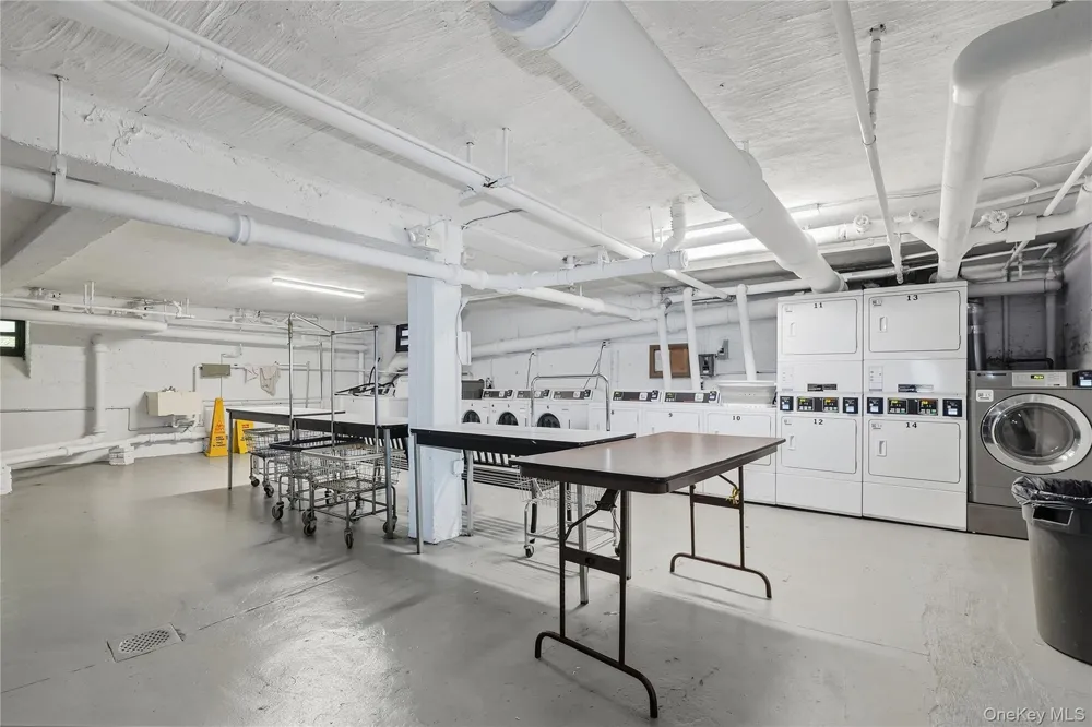 210 Martine Avenue #5L White Plains, NY 10601