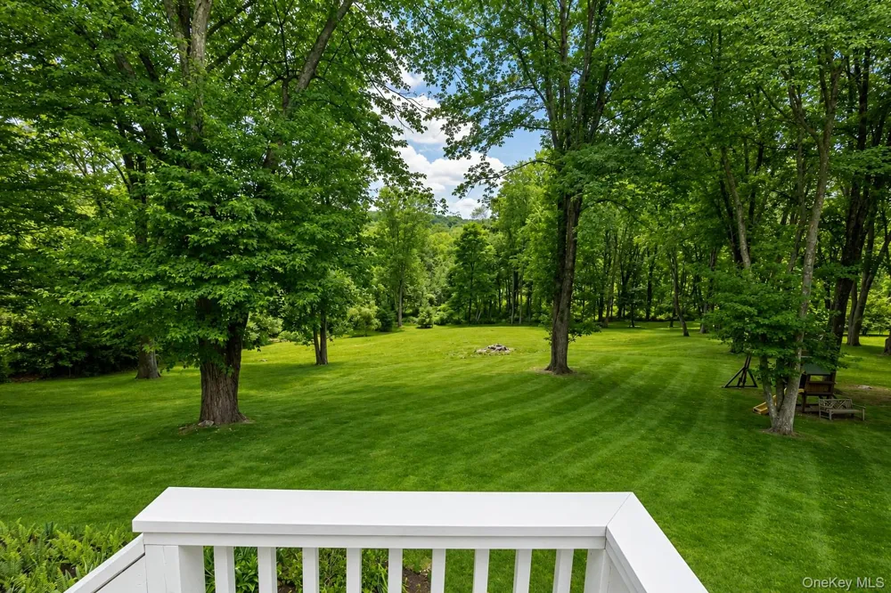 12 Hilltop Road Waccabuc, NY 10597