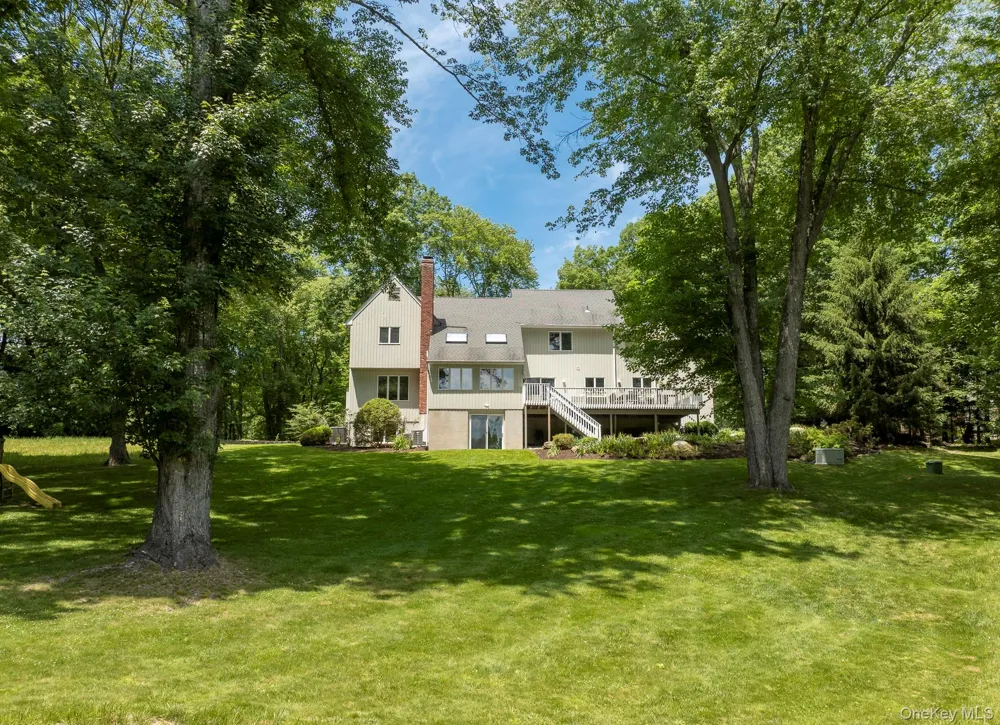 12 Hilltop Road Waccabuc, NY 10597