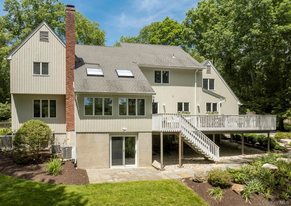 12 Hilltop Road Waccabuc, NY 10597