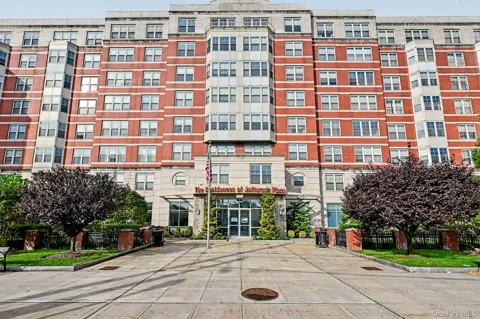 300 Mamaroneck Avenue #303