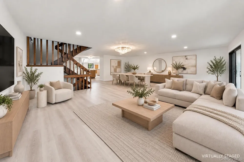 19 John Bean Court Port Washington, NY 11050