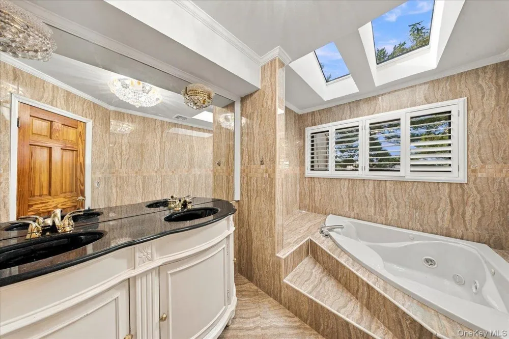 19 John Bean Court Port Washington, NY 11050