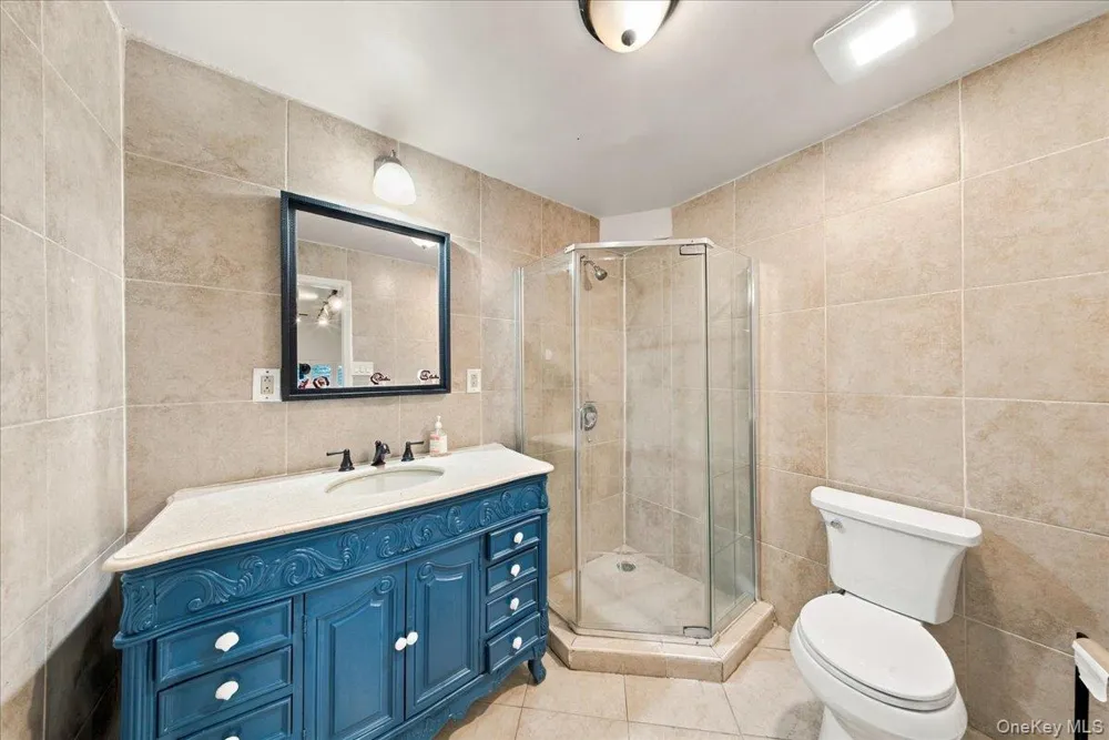 19 John Bean Court Port Washington, NY 11050