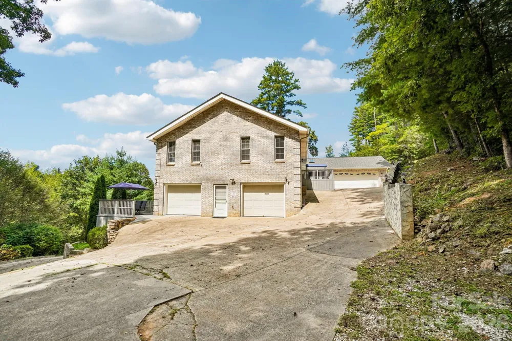 54 Gap Creek Road Fletcher, NC 28732