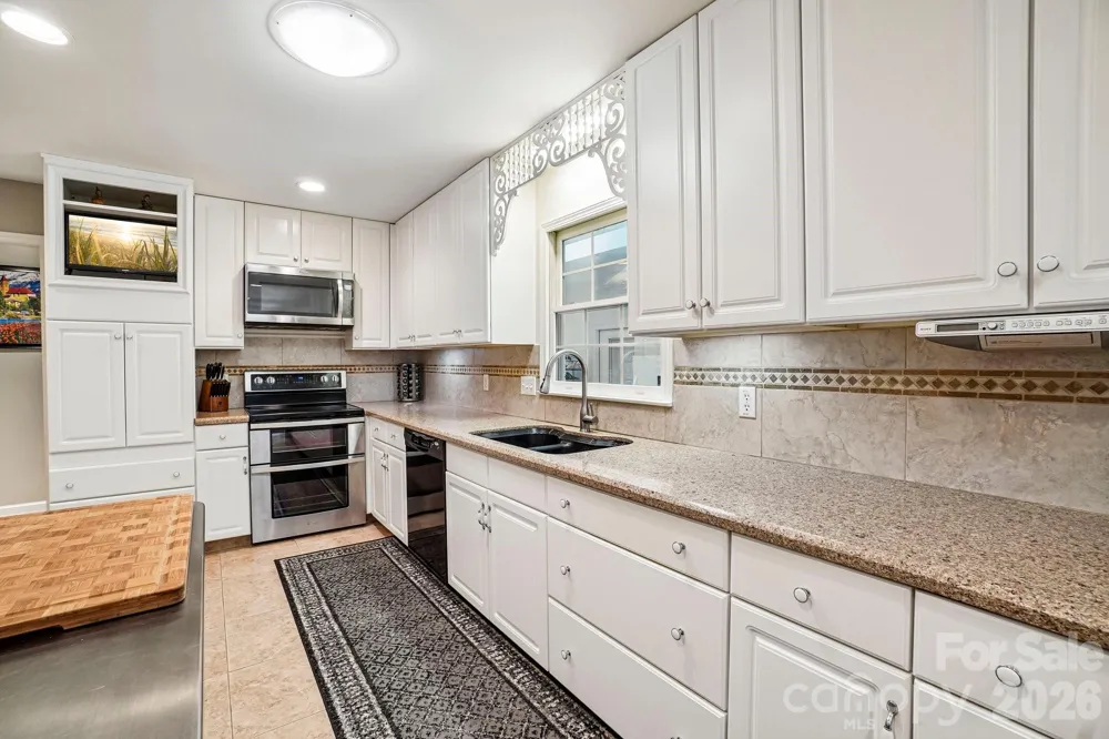 54 Gap Creek Road Fletcher, NC 28732