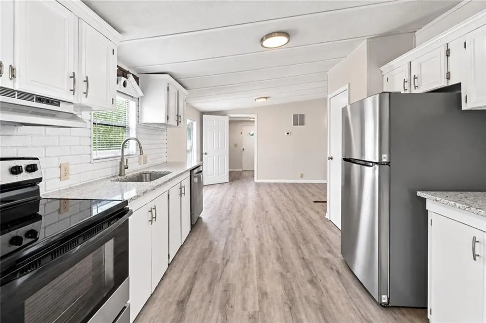 8155 Knight Lane Gainesville, GA 30506