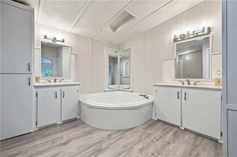 8155 Knight Lane Gainesville, GA 30506