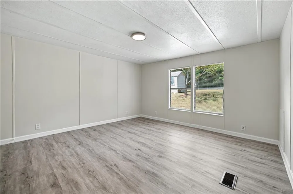 8155 Knight Lane Gainesville, GA 30506