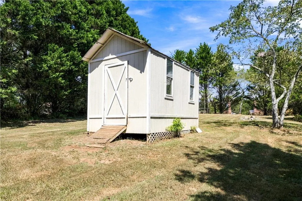 8155 Knight Lane Gainesville, GA 30506