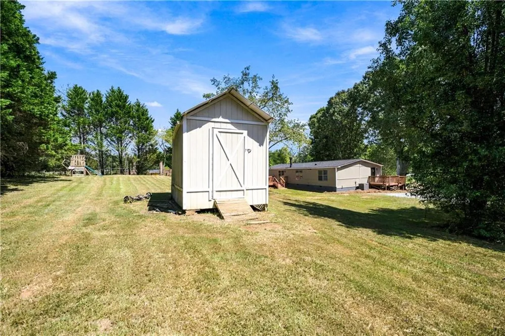 8155 Knight Lane Gainesville, GA 30506