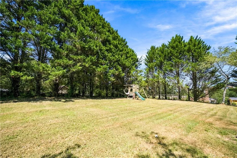8155 Knight Lane Gainesville, GA 30506