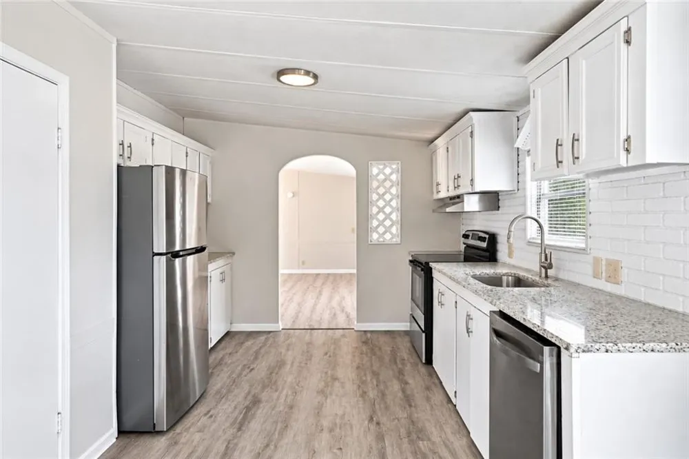 8155 Knight Lane Gainesville, GA 30506