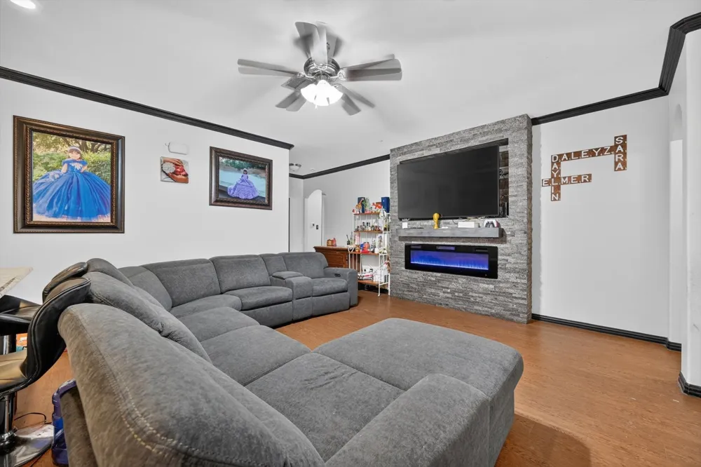 2365 Old Leonard Street Fort Worth, TX 76119
