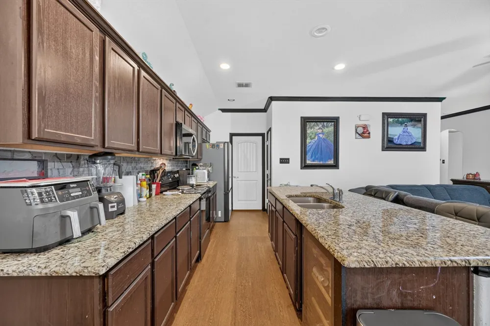 2365 Old Leonard Street Fort Worth, TX 76119