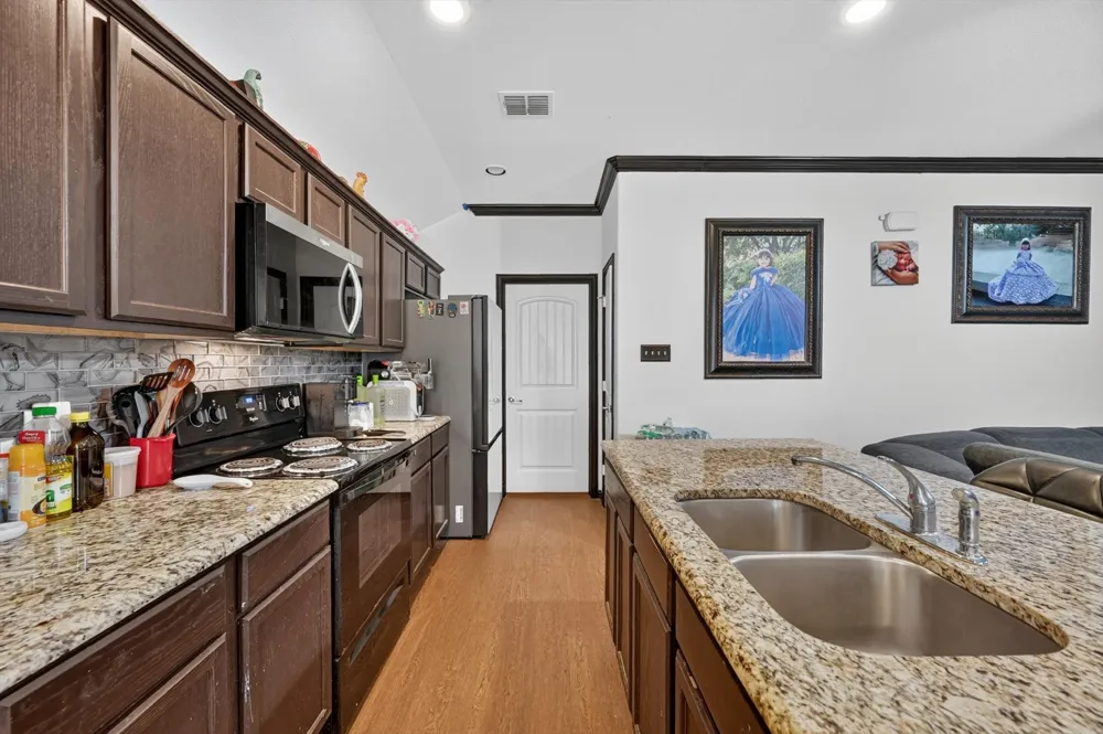 2365 Old Leonard Street Fort Worth, TX 76119