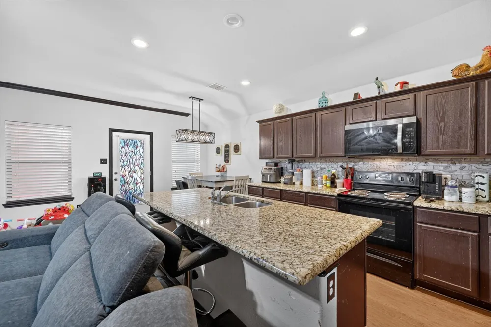 2365 Old Leonard Street Fort Worth, TX 76119