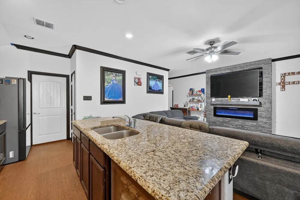 2365 Old Leonard Street Fort Worth, TX 76119