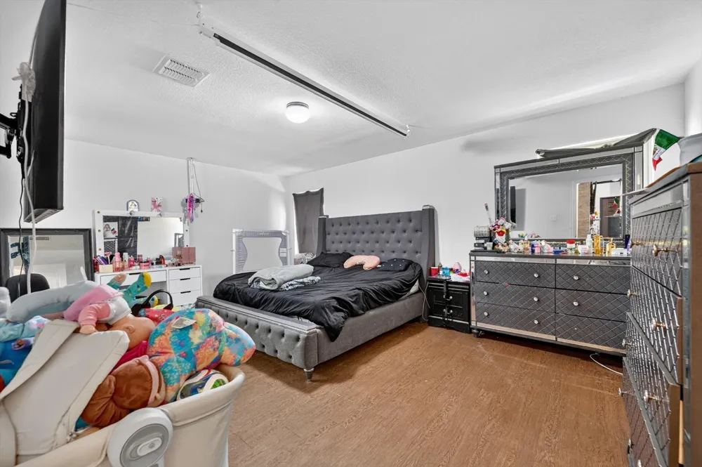 2365 Old Leonard Street Fort Worth, TX 76119