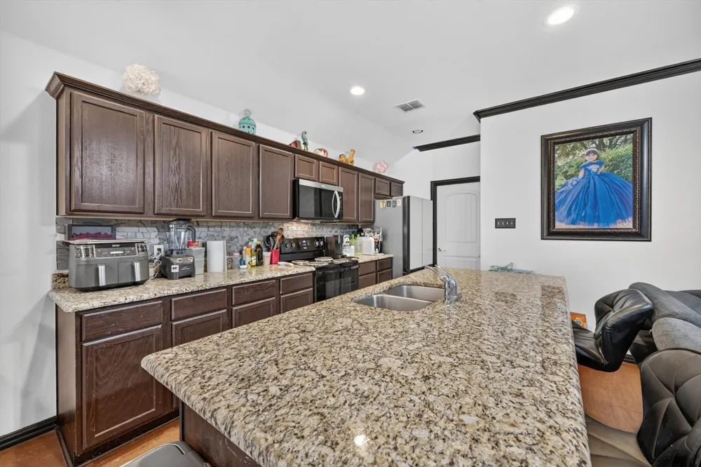 2365 Old Leonard Street Fort Worth, TX 76119