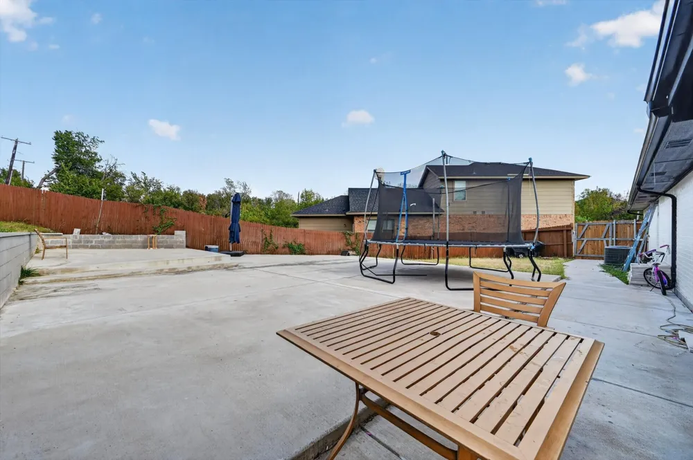 2365 Old Leonard Street Fort Worth, TX 76119