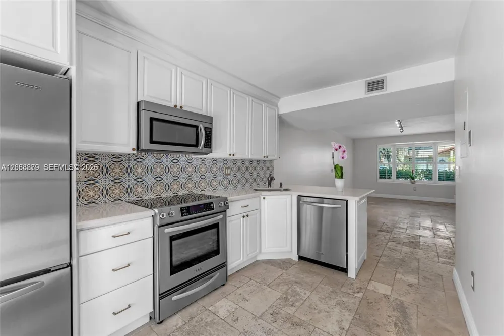 7871 SW 102nd Ln Miami, FL 33156