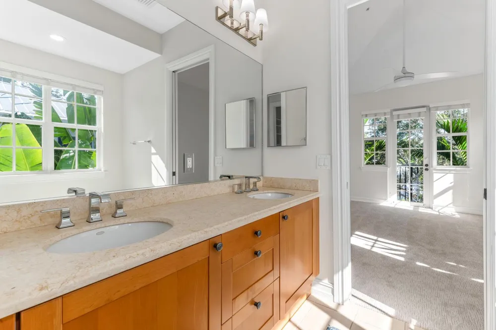 310 Tuxedo Lane West Palm Beach, FL 33401