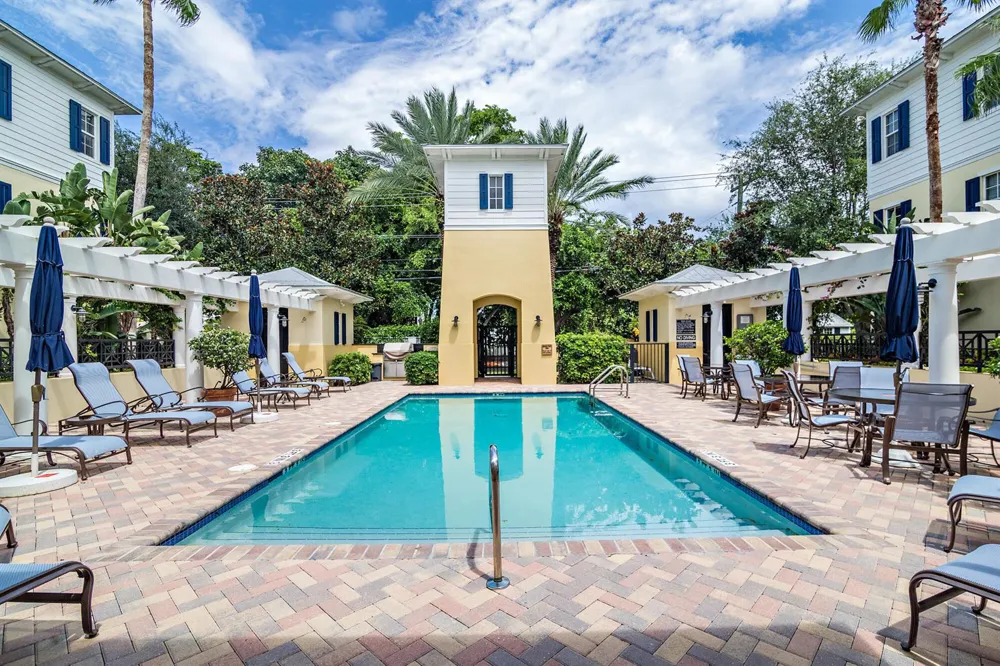 310 Tuxedo Lane West Palm Beach, FL 33401