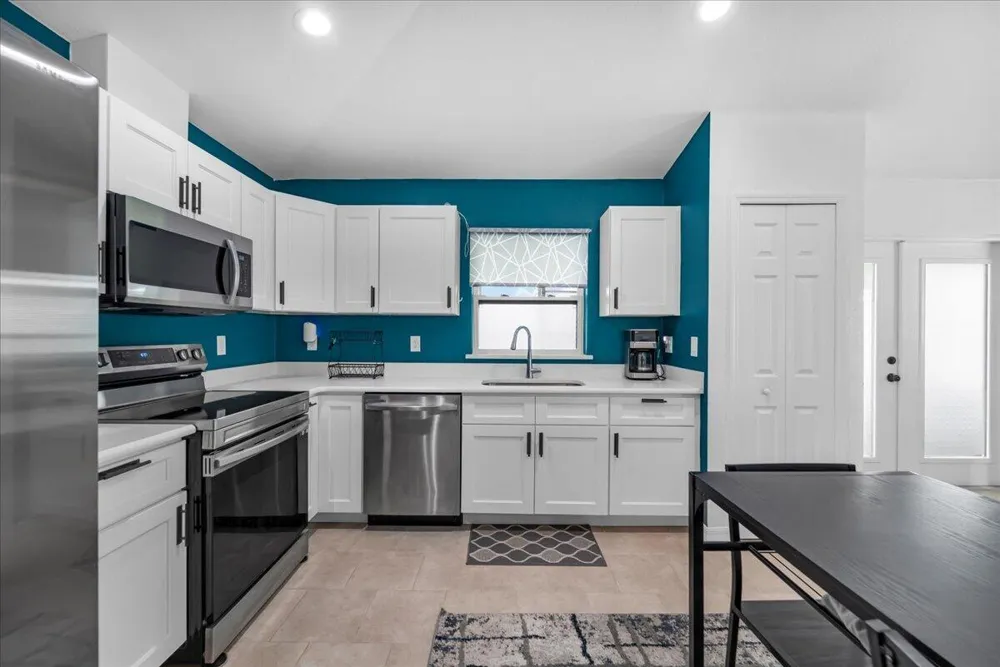 908 RIVERSIDE DRIVE SW Moore Haven, FL 33471