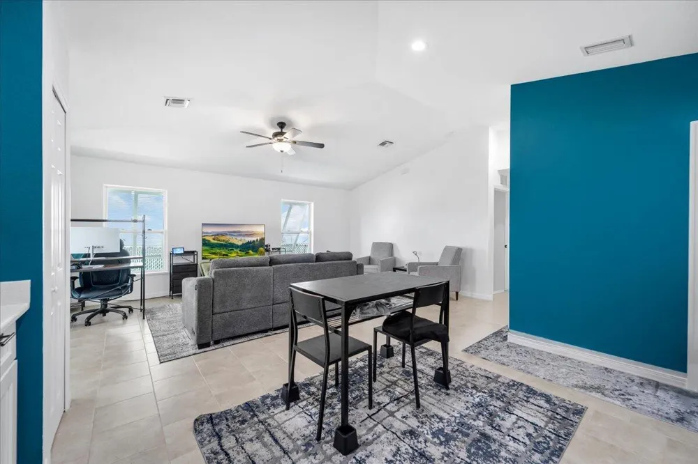 908 RIVERSIDE DRIVE SW Moore Haven, FL 33471