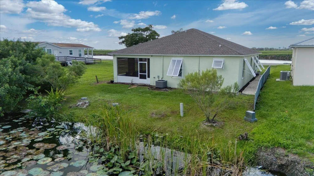 908 RIVERSIDE DRIVE SW Moore Haven, FL 33471
