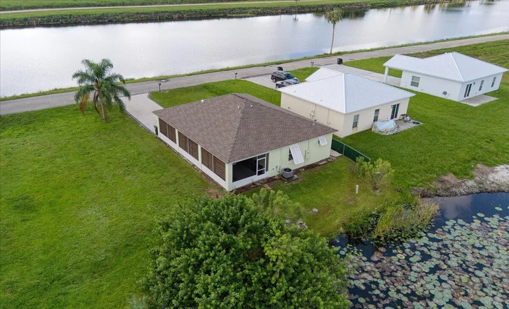 908 RIVERSIDE DRIVE SW Moore Haven, FL 33471