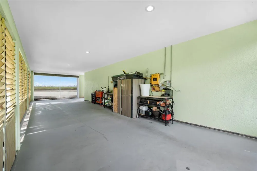 908 RIVERSIDE DRIVE SW Moore Haven, FL 33471