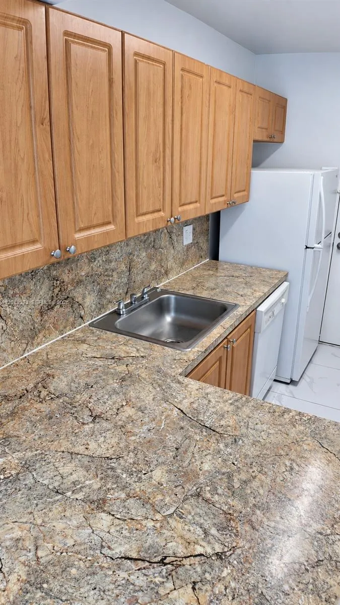11110 SW 196th St #205 Cutler Bay, FL 33157