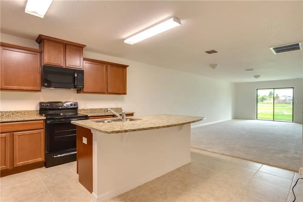 5578 MAGGIORE BOULEVARD Lakeland, FL 33805