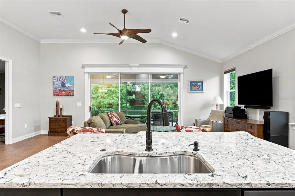 7851 LAKE JAMES BOULEVARD Lakeland, FL 33810