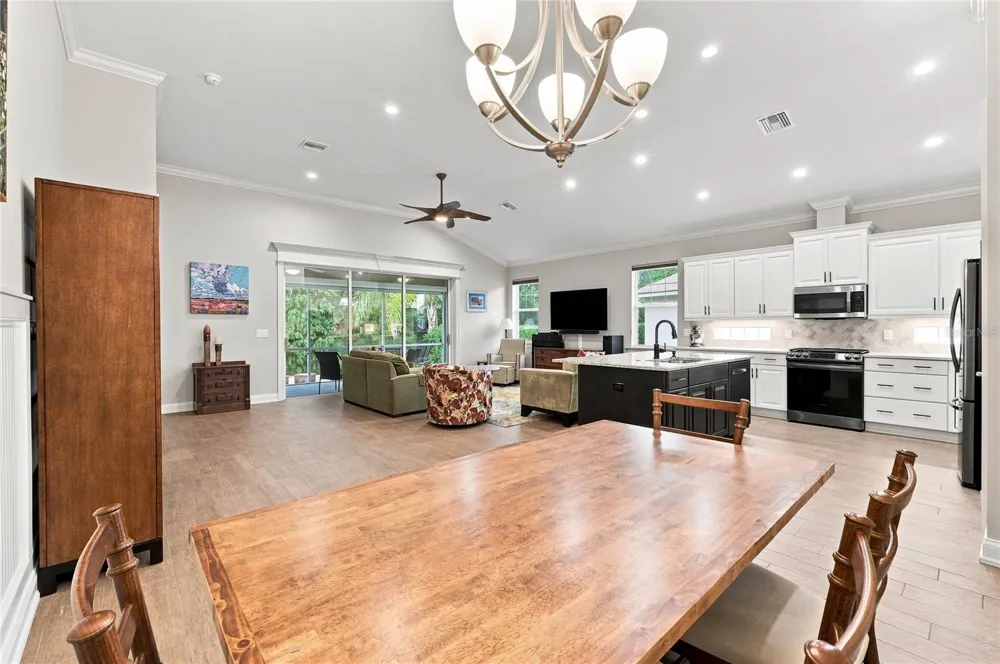 7851 LAKE JAMES BOULEVARD Lakeland, FL 33810
