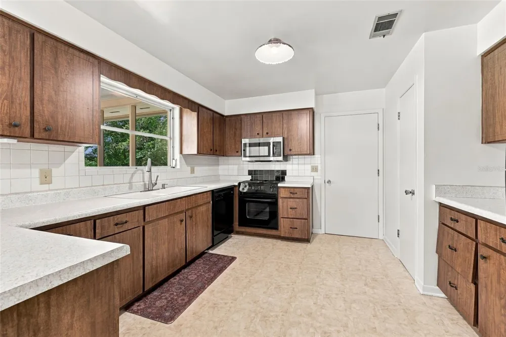 2280 NW 21ST PLACE Gainesville, FL 32605