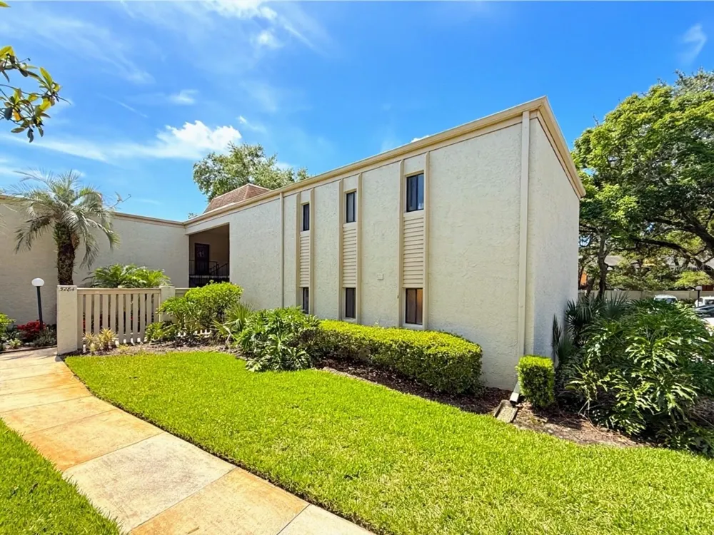 3284 S SEMORAN BOULEVARD #11 Orlando, FL 32822