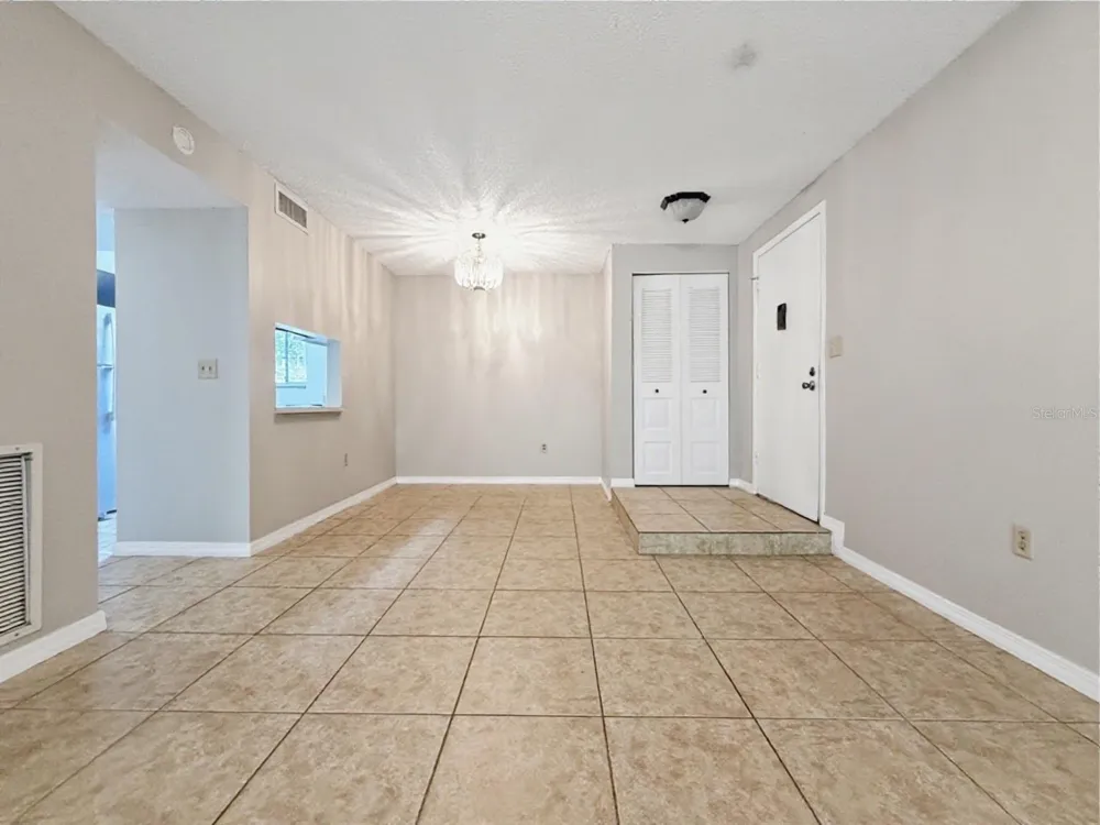 3284 S SEMORAN BOULEVARD #11 Orlando, FL 32822