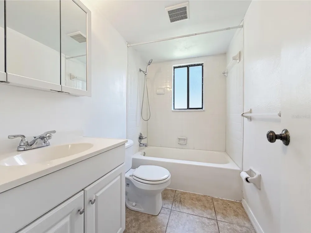 3284 S SEMORAN BOULEVARD #11 Orlando, FL 32822