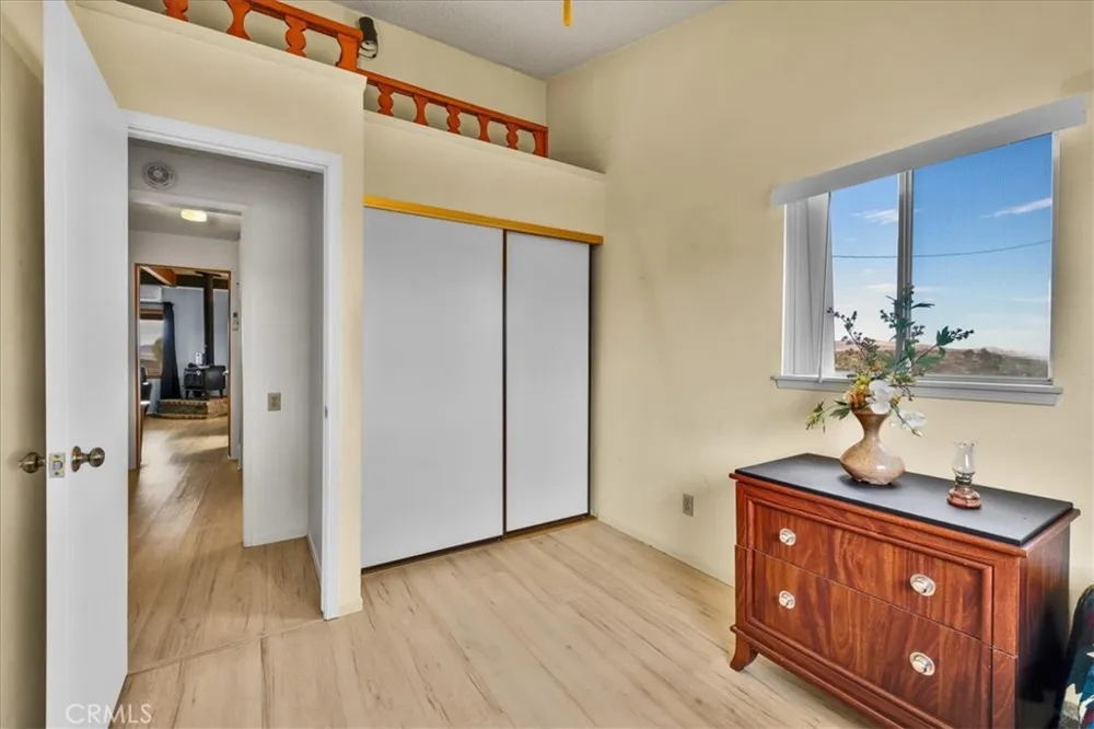 5566 Oleta Landers, CA 92285