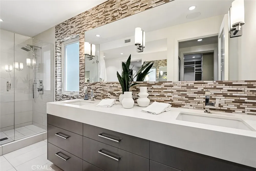 301 25th Hermosa Beach, CA 90254