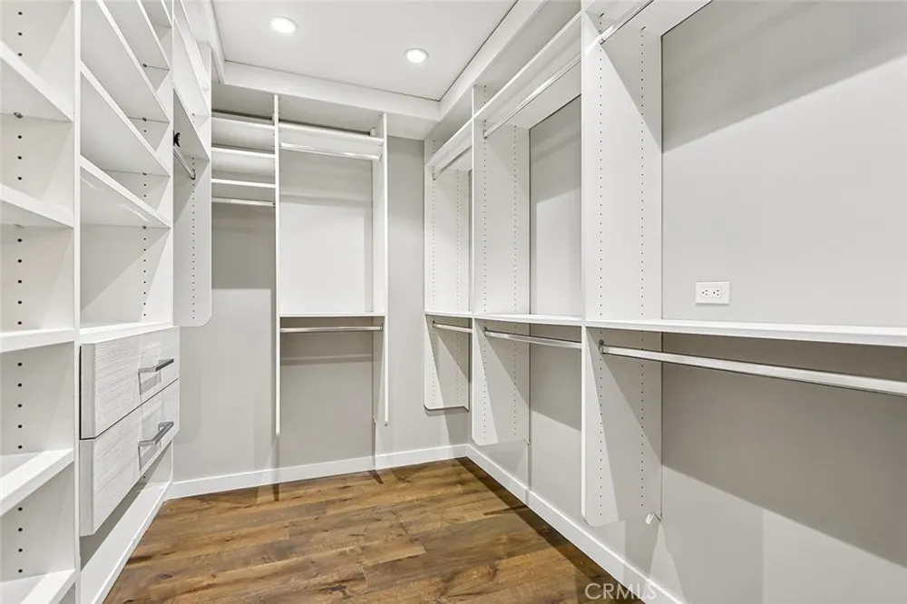 301 25th Hermosa Beach, CA 90254